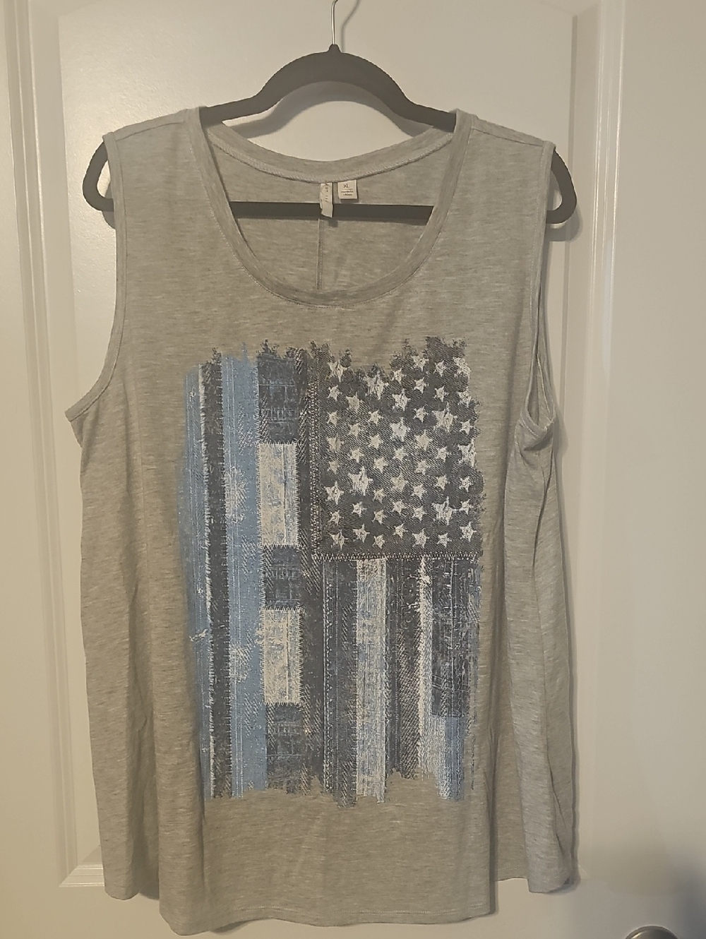 Sleeveless Gray American Flag Graphic Tank Top
